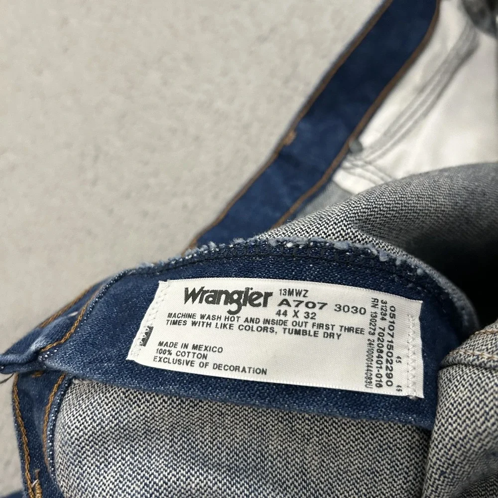 Wrangler Jeans Mens 44x32 Blue Denim 13MWZ Cowboy Cut Straight Leg Western Rodeo